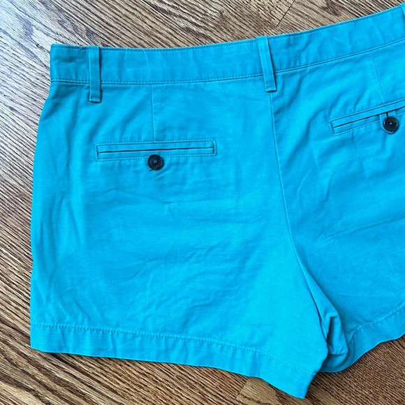 Gap Summer Shorts - Picture 6 of 7